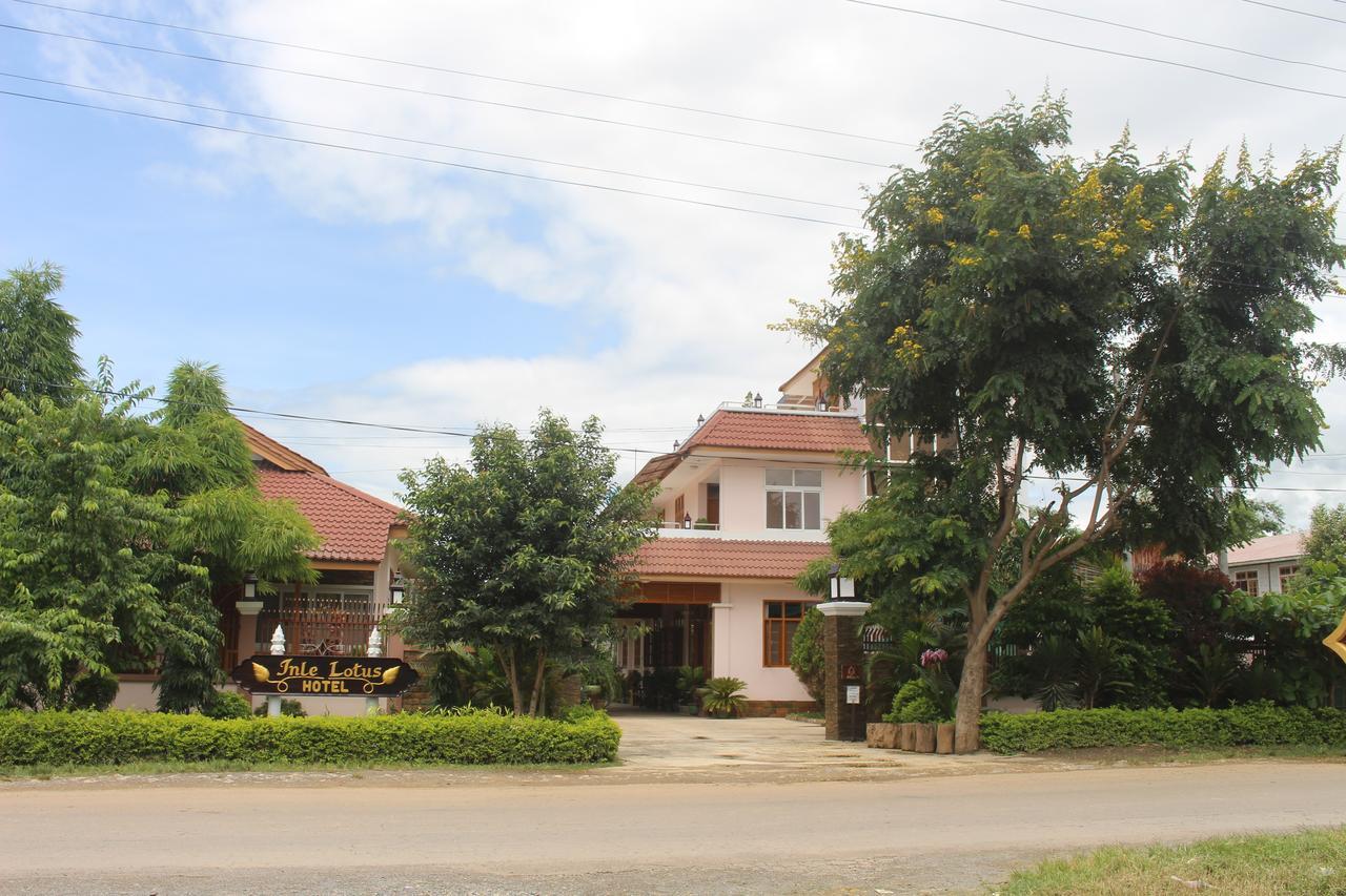 Inle Lotus Hotel Nyaungshwe Exteriör bild